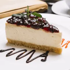 Ile waży kawałek sernika? Waga, kalorie i świadoma dieta