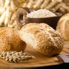 Odśwież czerstwe bułki: Chrupiące jak z piekarni w 5 min!