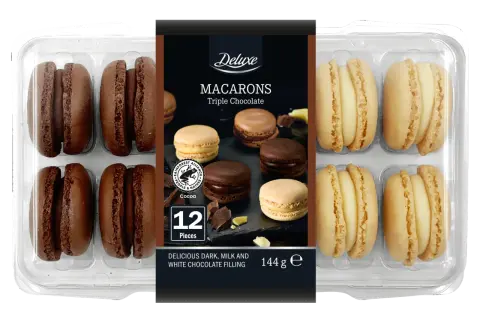 Opakowanie z 12 czekoladowymi i waniliowymi makaronikami Deluxe.