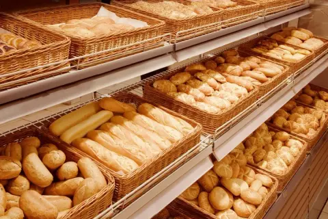 Ile kalorii ma bułka? Prawda o pieczywie i zdrowe wybory