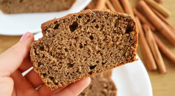 Chlebek bananowy: przepis na idealnie wilgotny, bez zakalca!
